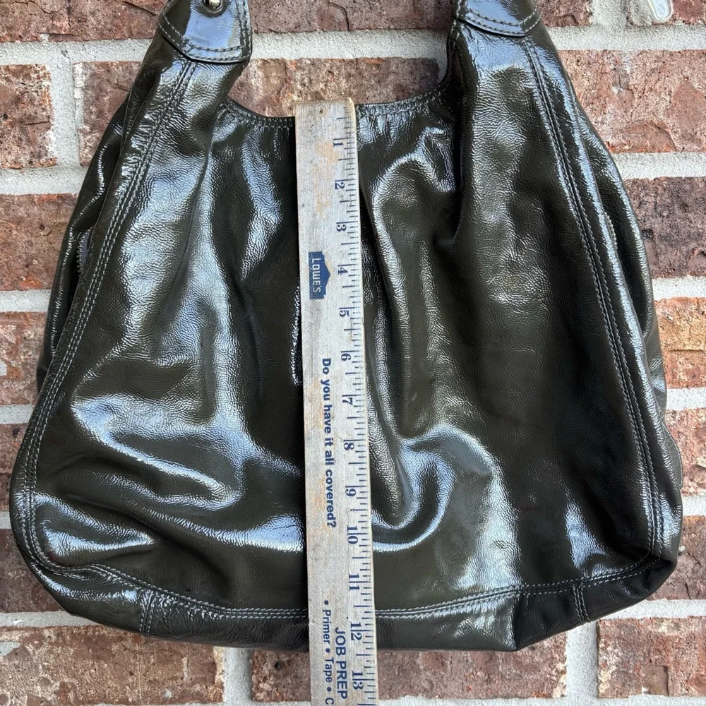 Vintage coach Leather Bag with Lavender Interior - Picture 4 of 12
